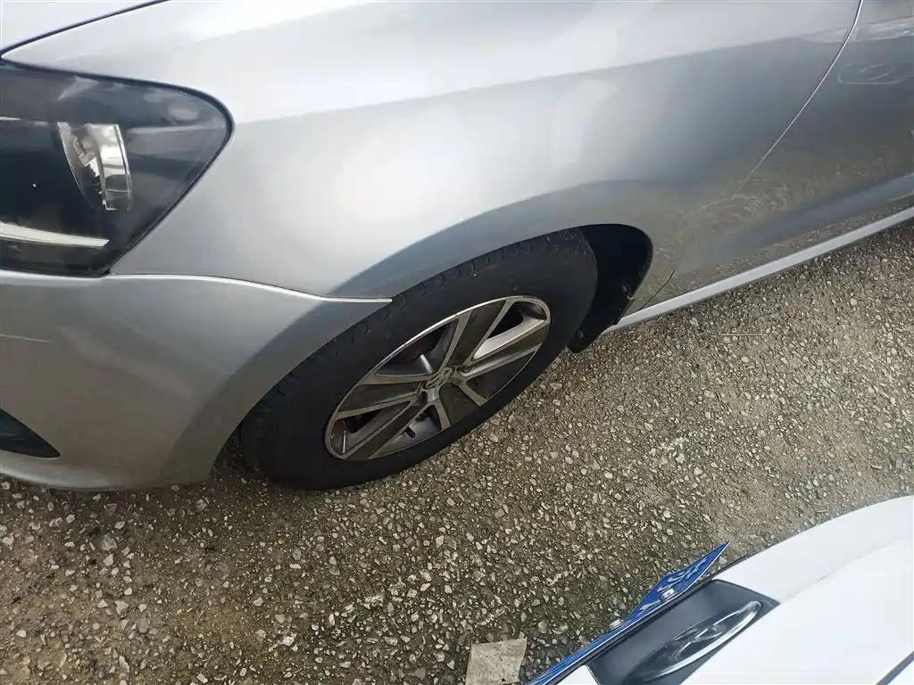 Volkswagen Polo 2016 1.4L Automatic Trend фото 23