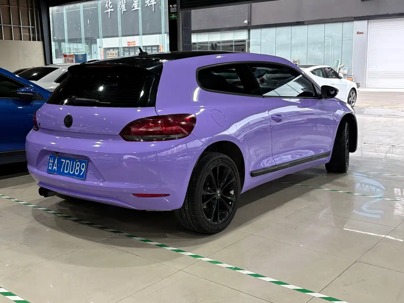Volkswagen Scirocco 2011 2.0TSI Luxury фото 6