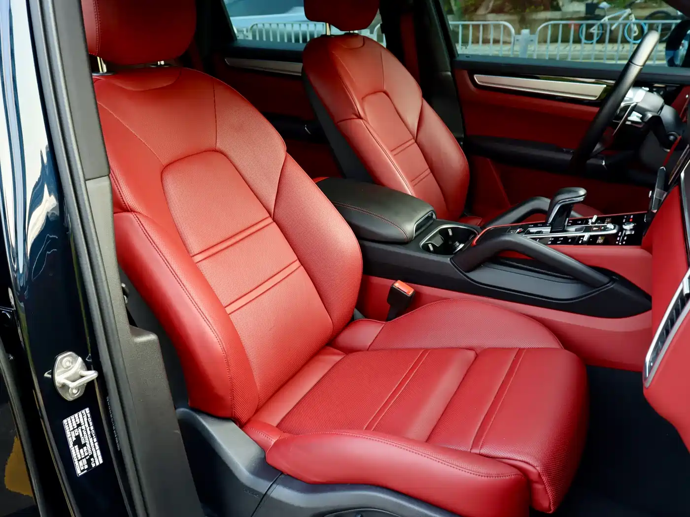 Porsche Cayenne 2023 Cayenne 3.0T Platinum Edition фото 9