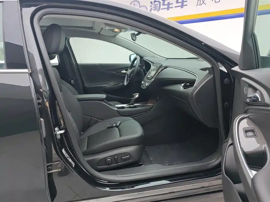 Chevrolet Malibu XL 2023 1.5T RS Edition фото 8