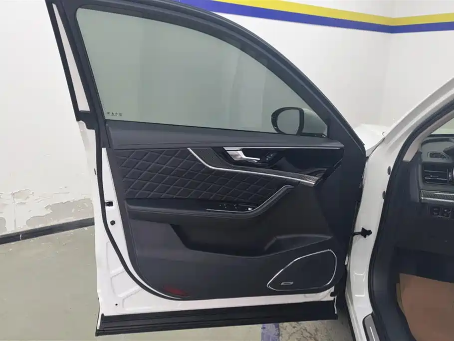 Hongqi HS5 2019 2.0T Intelligent Flagship 4WD Version фото 7