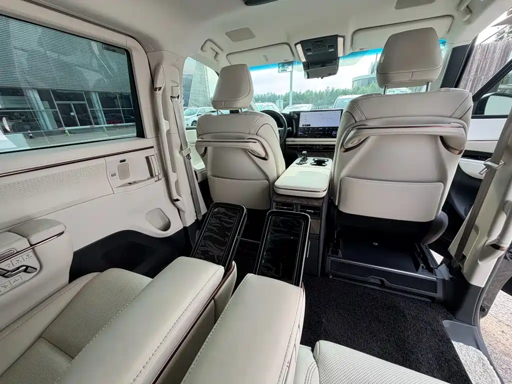 Lexus LM 2025 2025 Model 500h Six-Seater Prestige Edition