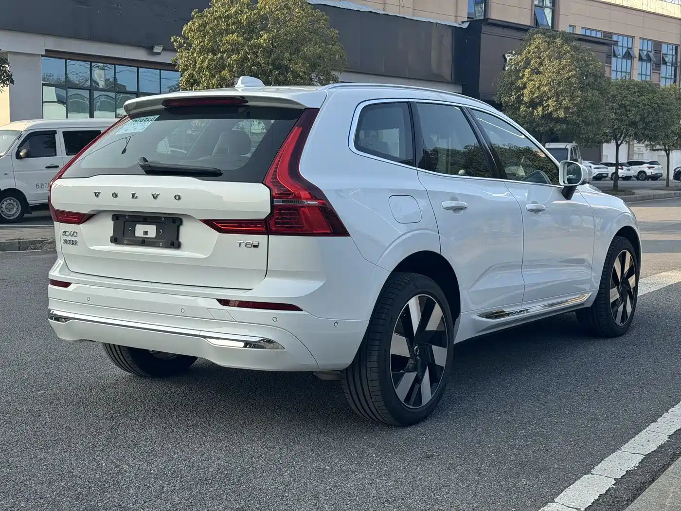 VOLVO XC60 PLUG IN HYBRID