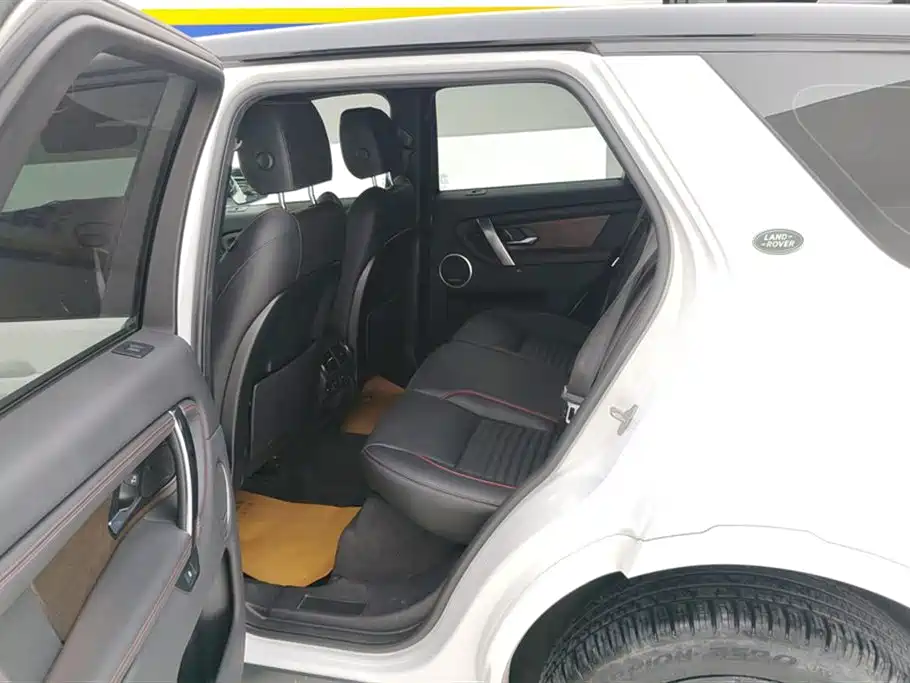 Land Rover Discovery Sport 2023 249PS R-Dynamic SE Performance Technology Version фото 11