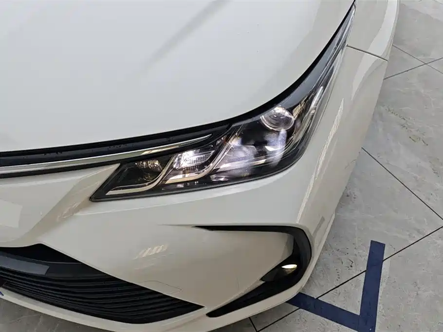 Toyota Corolla 2021 1.2T S-CVT Elite PLUS Edition фото 5