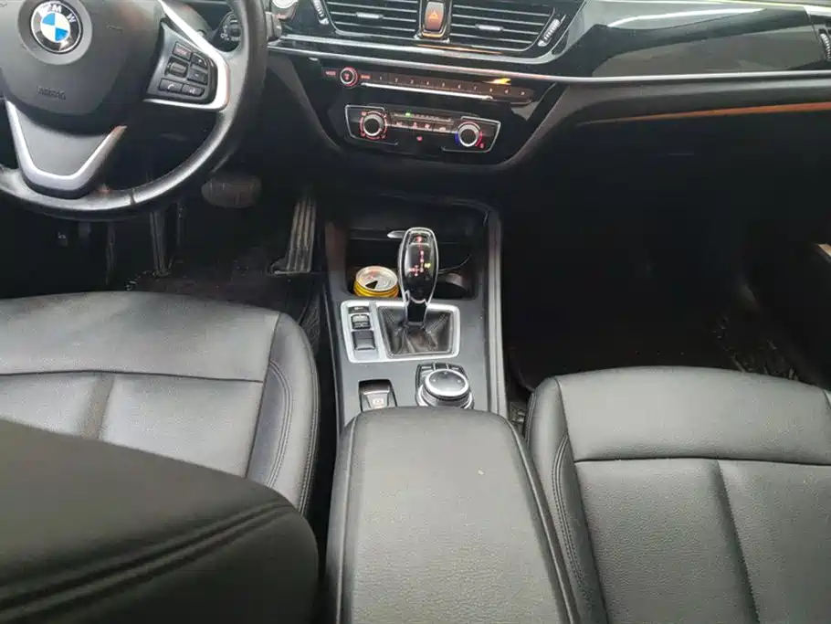 BMW 1 Series 2021 120i M Sport фото 16