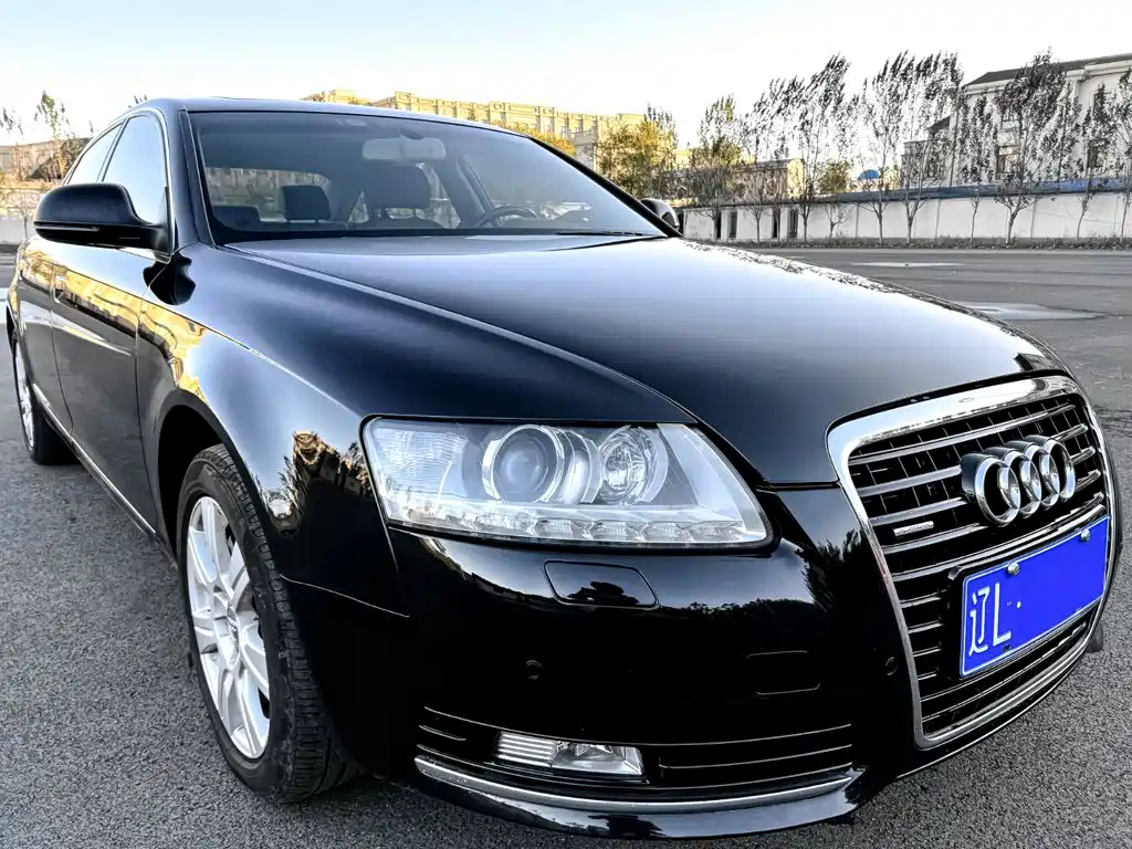 Фото 2 - Audi A6L