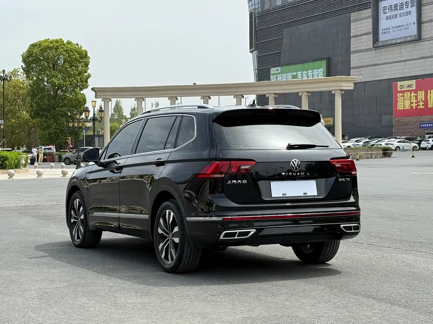 Volkswagen Tiguan L 2024 330TSI Automatic 2WD R-Line Premium Enjoyment Edition фото 7