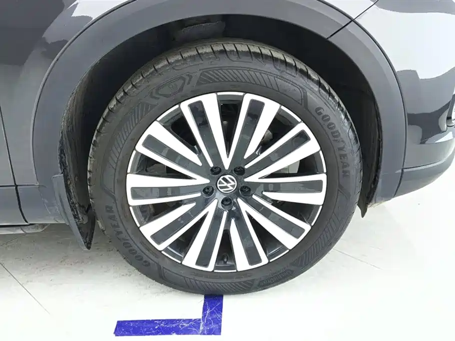 Volkswagen Talagon 2023 330TSI Luxury Touring Edition фото 6