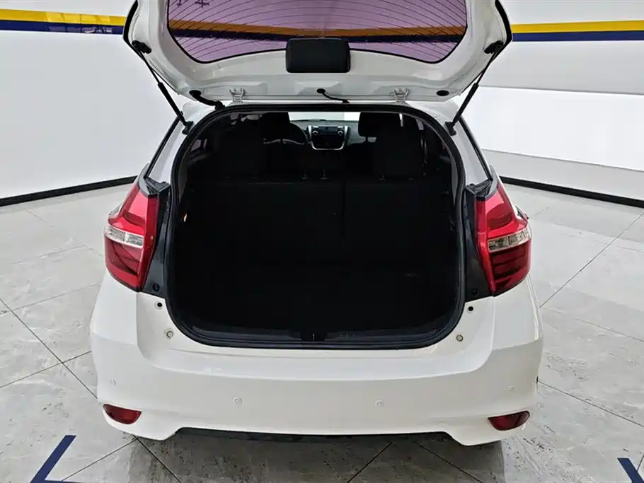 Toyota YARiS L Zhi Xuan 2016 Facelift 1.5E CVT Charming Edition фото 4