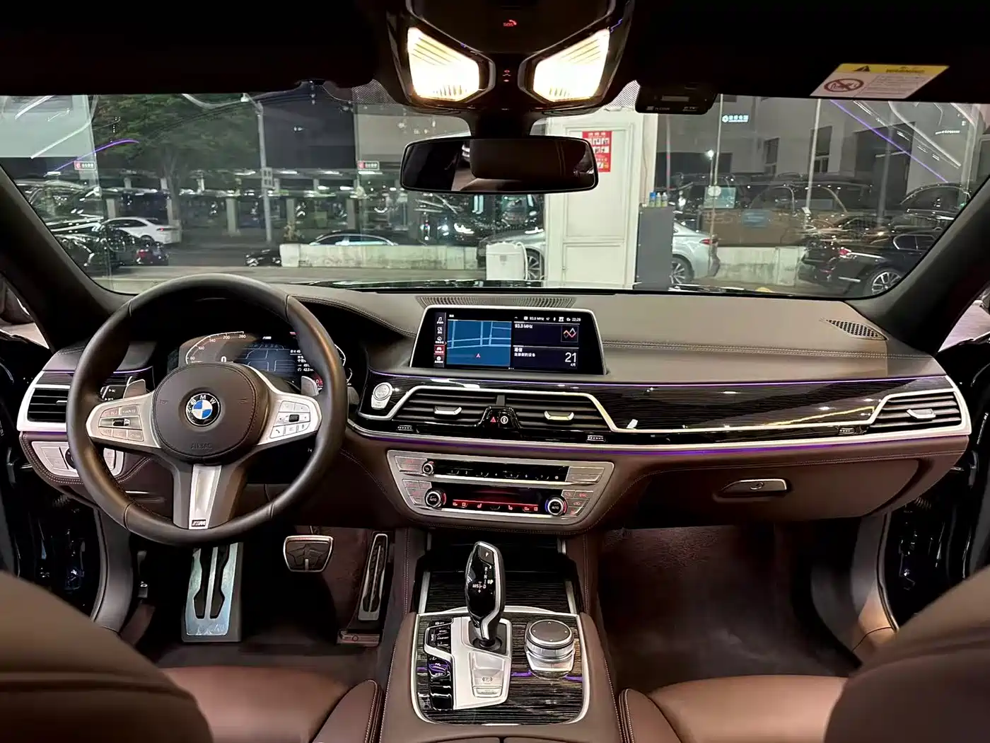 BMW 7 Series 2021 Model 740Li Leading M Sport Package фото 8