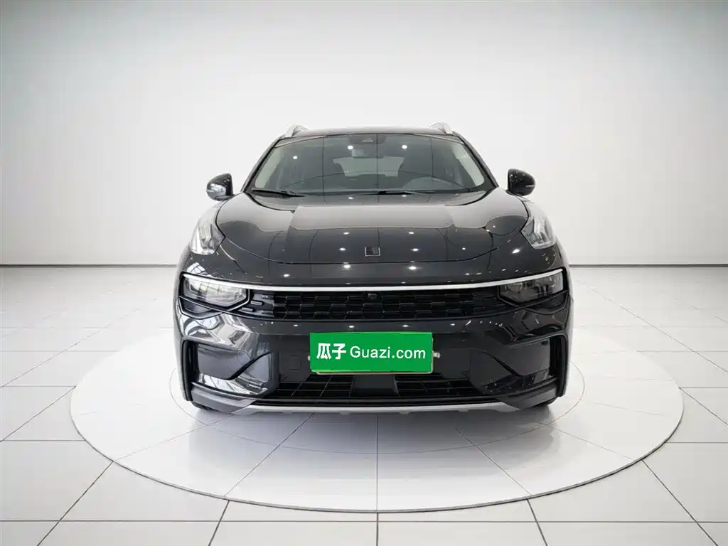 Lynk & Co 01 2021 2.0TD 2WD Pro фото 3