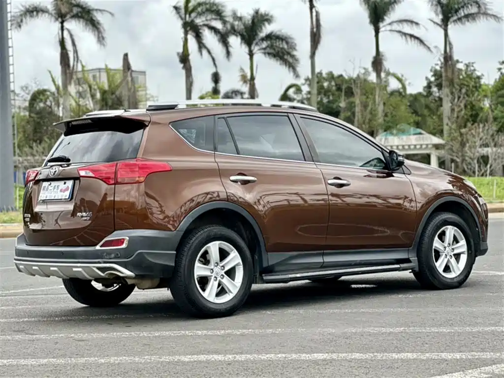 Toyota RAV4 Rongfang 2013 2.5L Auto 4WD Elite фото 6