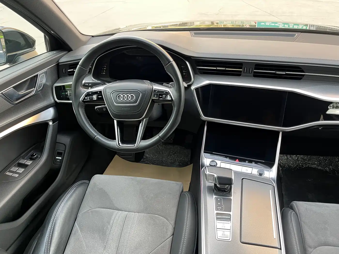 Audi A6L 2023 Facelift 40 TFSI Luxury Dynamic фото 9