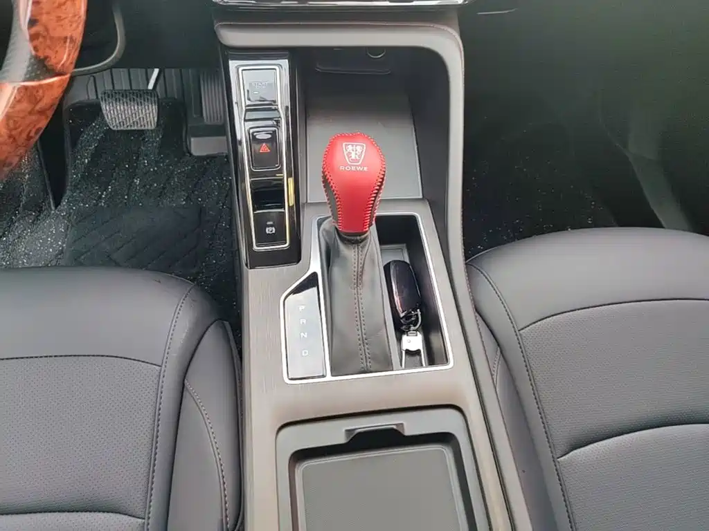 Roewe i5 2025 2023 1.5L CVT Luxury Edition
