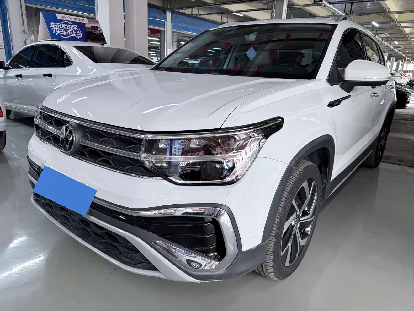 Volkswagen Tharu 2023 300TSI 2WD Full Moon Edition