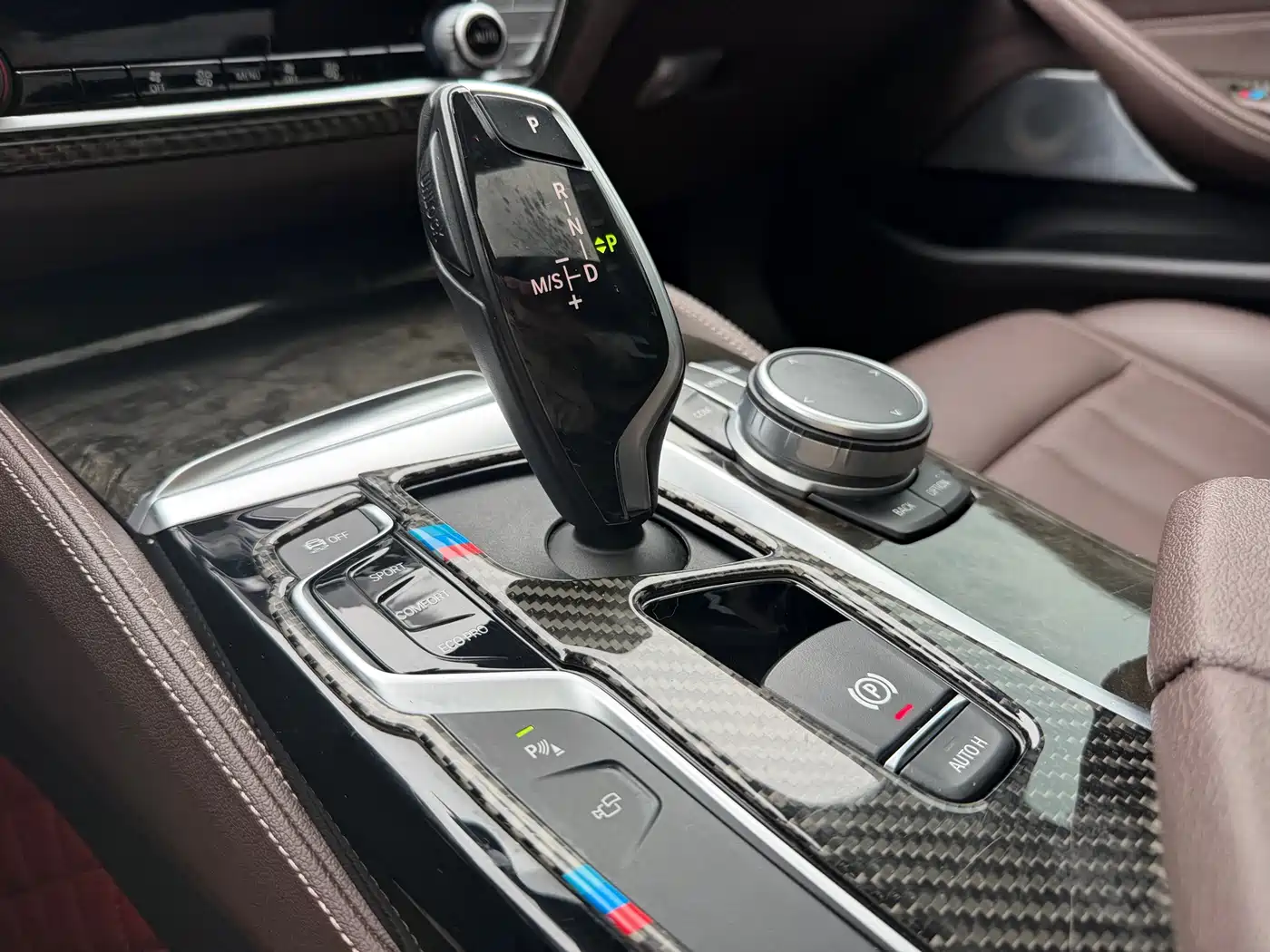 BMW 5 Series 2020 525Li M Sport Package фото 22