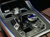 Фото 23 - BMW X7