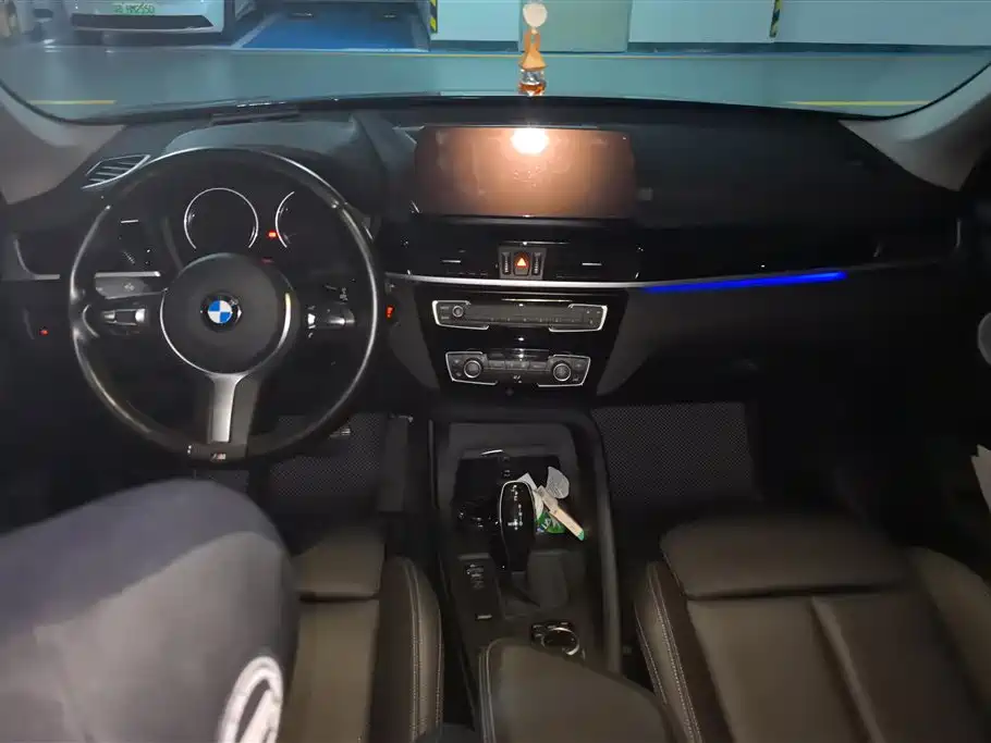 BMW X1 2021 sDrive25Li Leading фото 12