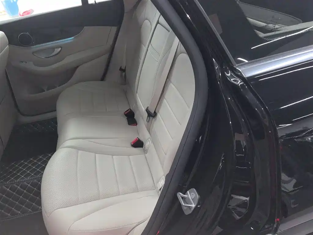 Mercedes-Benz GLC 2019 GLC 260 L 4MATIC Luxury фото 13