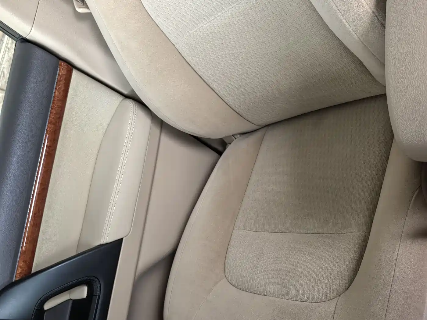 Toyota Land Cruiser (Import) 2015 4.0L V6 Middle East Limited Edition фото 8