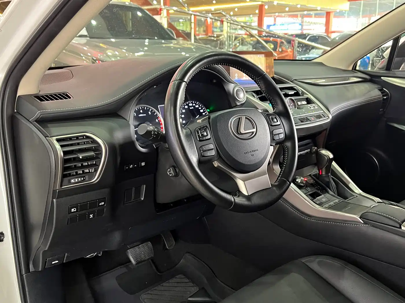 Lexus NX 2017 300 AWD Sharp Style Edition фото 7