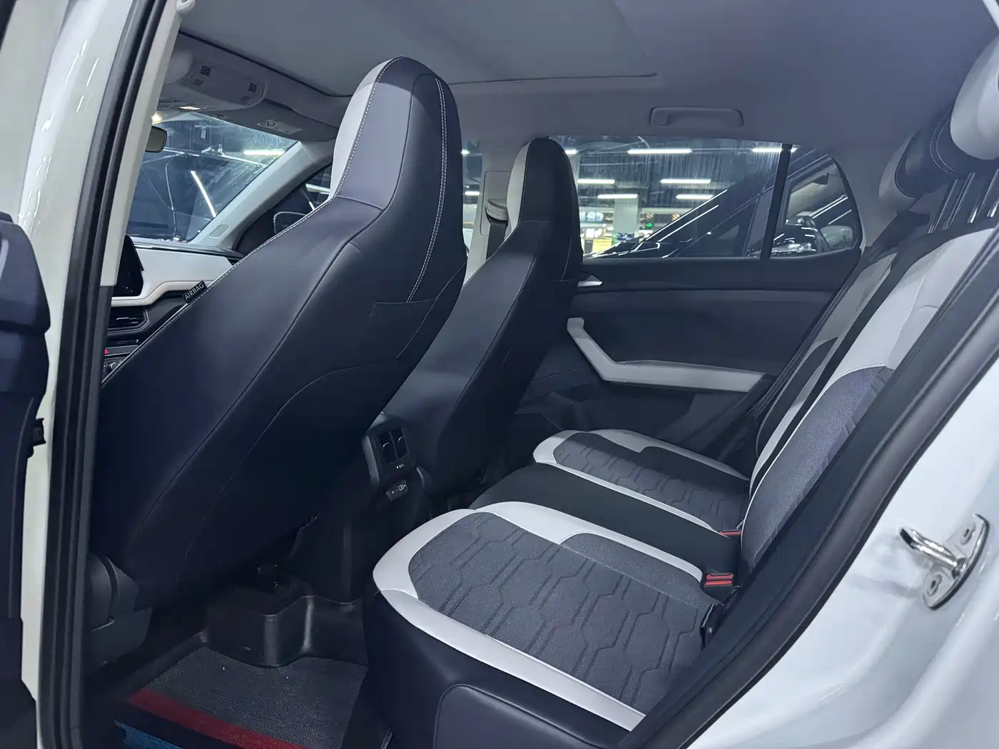 Volkswagen Tharu 2025 New Edge 1.5L Aspiration Edition фото 13
