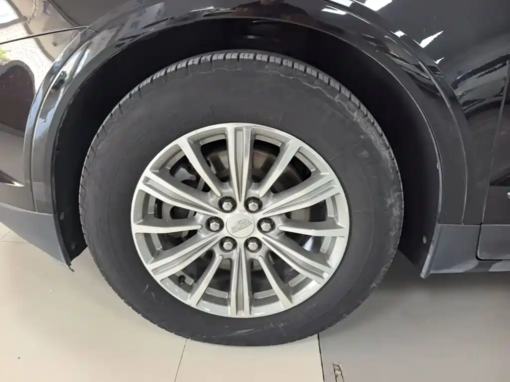Cadillac XT5 2016 2016 28T AWD Luxury Model
