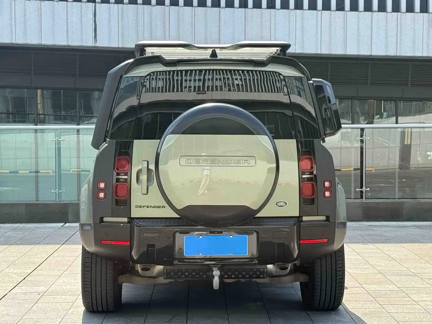 Land Rover Defender 2021 2021 110 P400 Dark Special Edition
