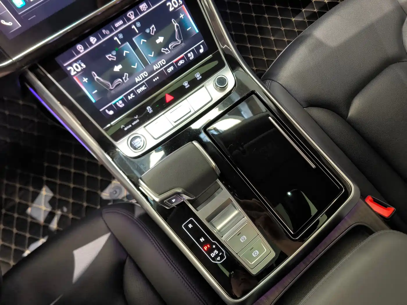 Audi Q8 2022 2022 55 TFSI Luxury Dynamic