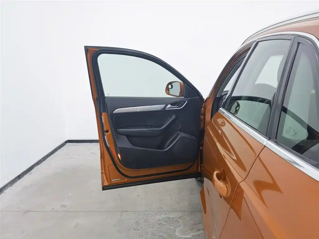 Audi Q3 2015 30 TFSI Comfort фото 8