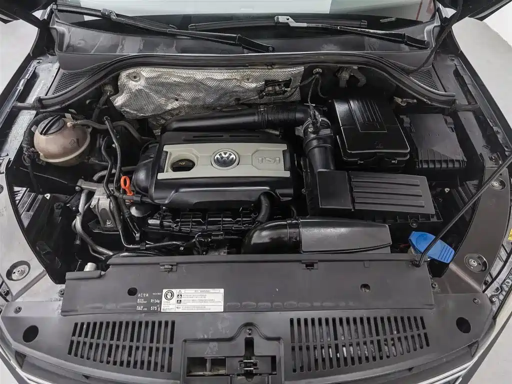 Volkswagen Tiguan 2015 1.8TSI Automatic 2WD Trendline фото 6