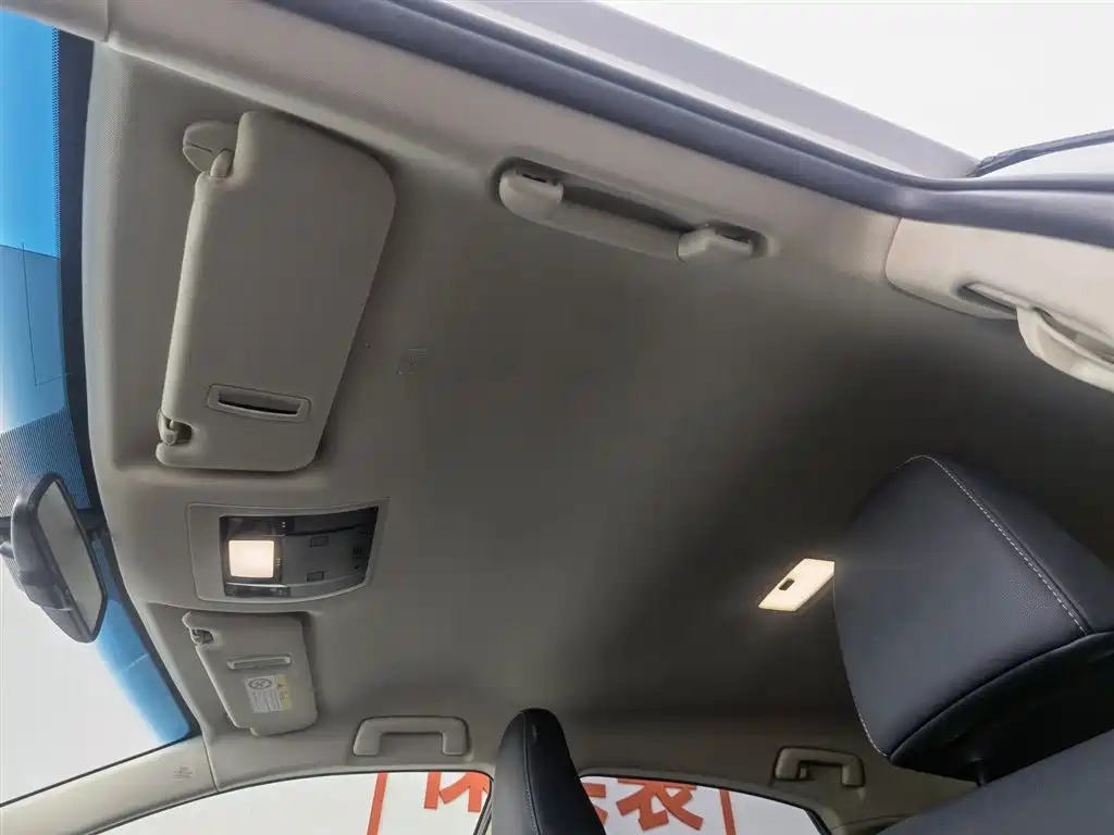 Lexus NX 2018 Model 300 FWD Fengxing Edition фото 14