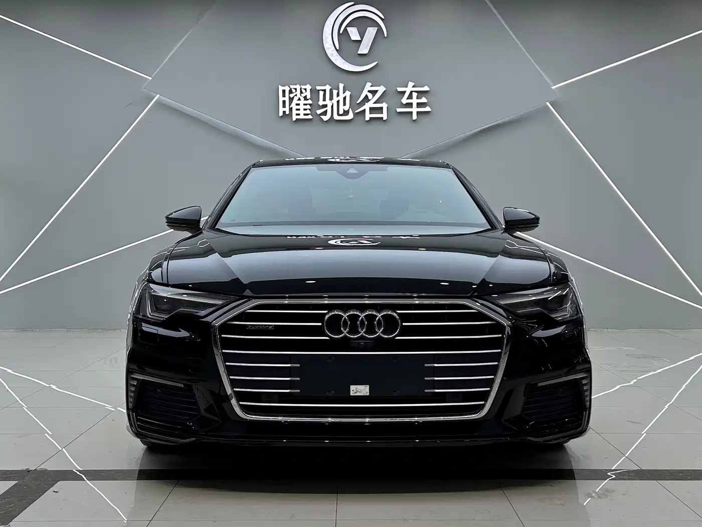 Audi A6L New Energy 2022 55 TFSI e quattro фото 2