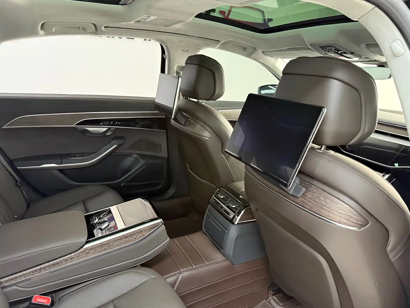 Audi A8 2023 A8L 55 TFSI quattro Flagship фото 15