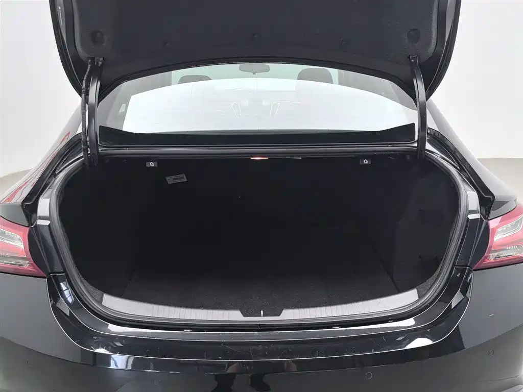 Chevrolet Malibu XL 2022 535T Auto Sharp Dynamic Edition фото 16