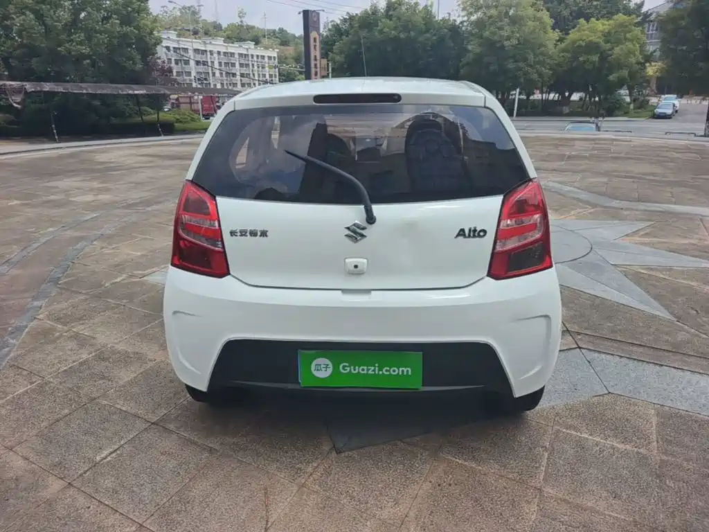 Suzuki Alto 2017 2013 1.0L Automatic Deluxe