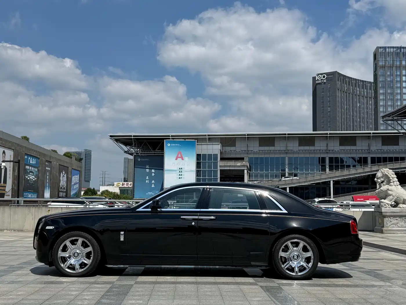 Rolls-Royce Ghost 2012 2012 6.6T Extended Version