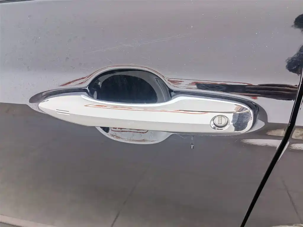 Toyota Camry 2018 2.5G Luxury Edition фото 18