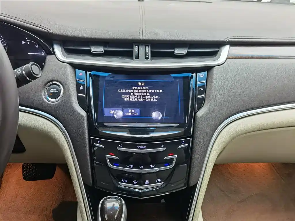 Cadillac XTS 2017 28T Elite фото 12