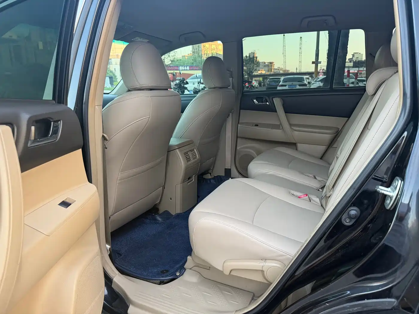Toyota Highlander 2012 2.7L 2WD 5-seater Elite Edition фото 7