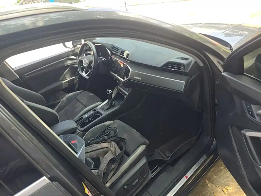 Audi Q3 2023 2023 Facelift 40 TFSI Fashion Dynamic
