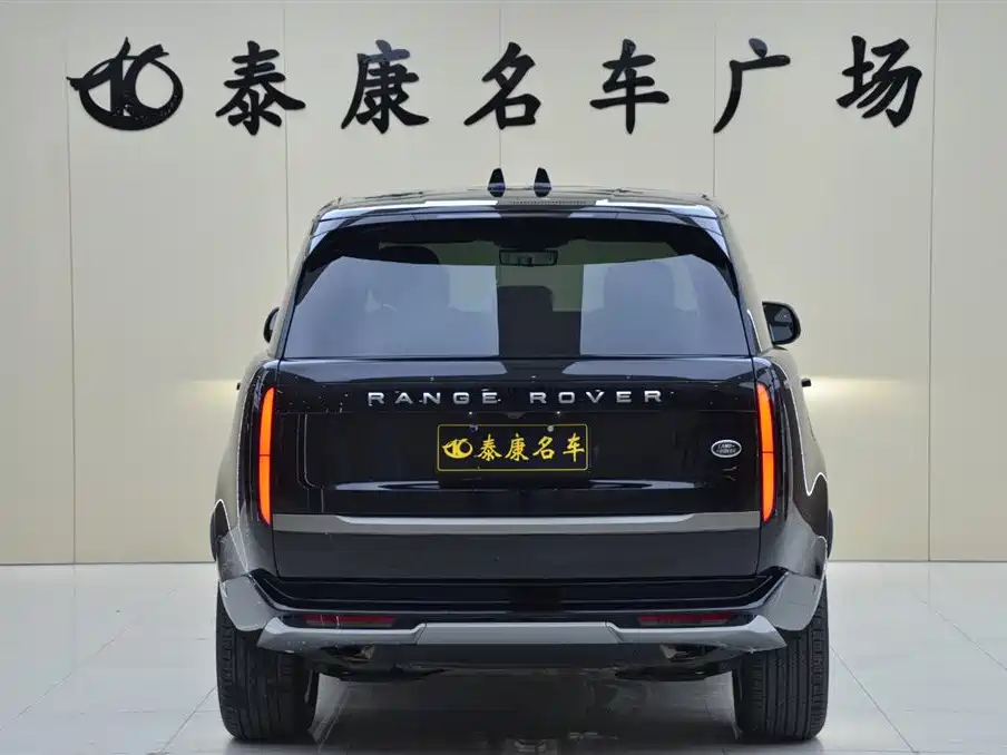 Land Rover Range Rover 2025 3.0 L6 400PS Flourishing Era Extended Wheelbase фото 3