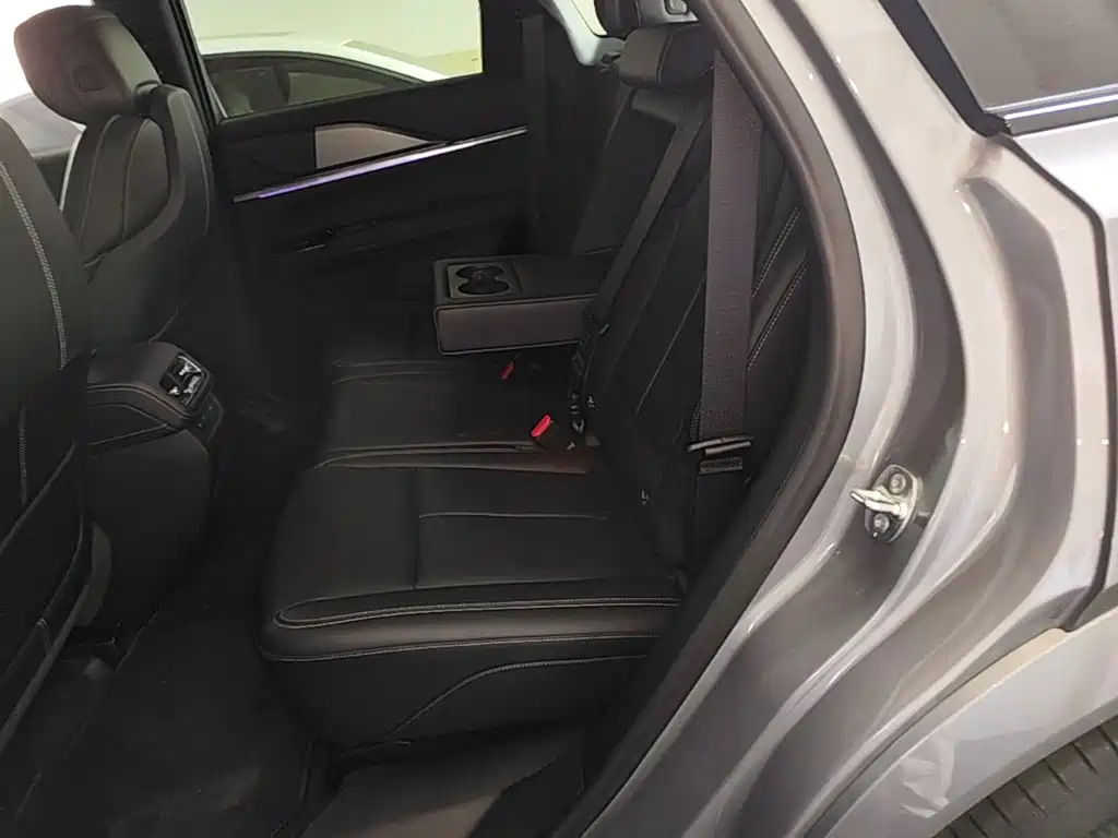 Cadillac XT5 2026 2026 2.0T Luxury Model