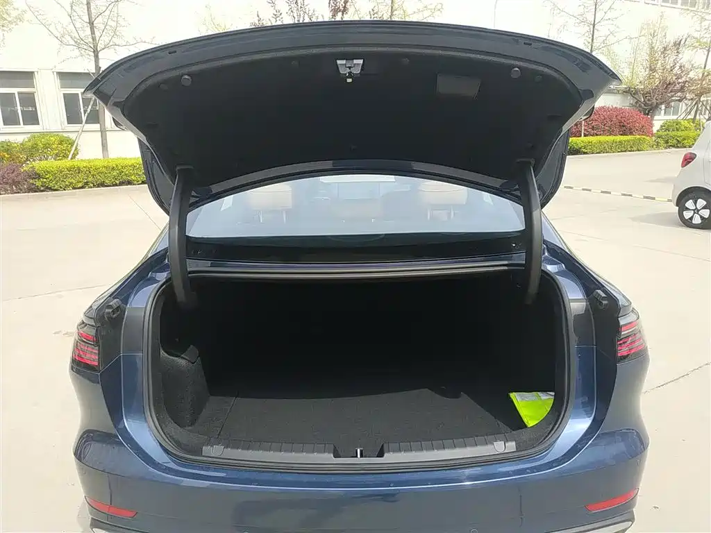 Geely Galaxy Galaxy A7 2025 EM-i фото 19
