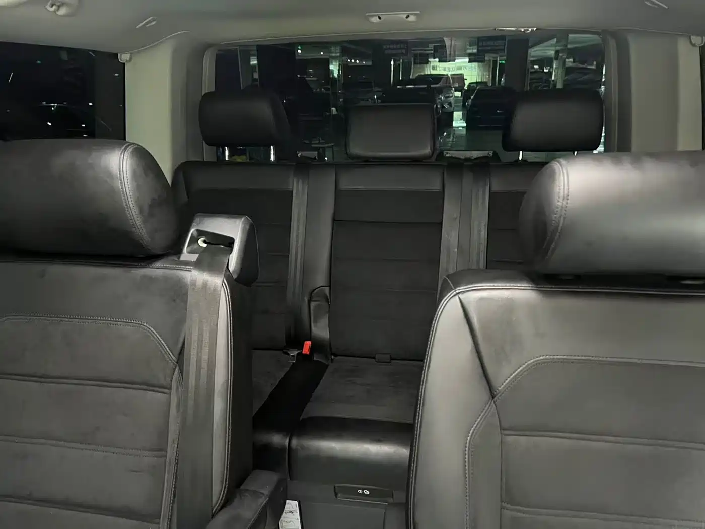 Фото 6 - Volkswagen Multivan