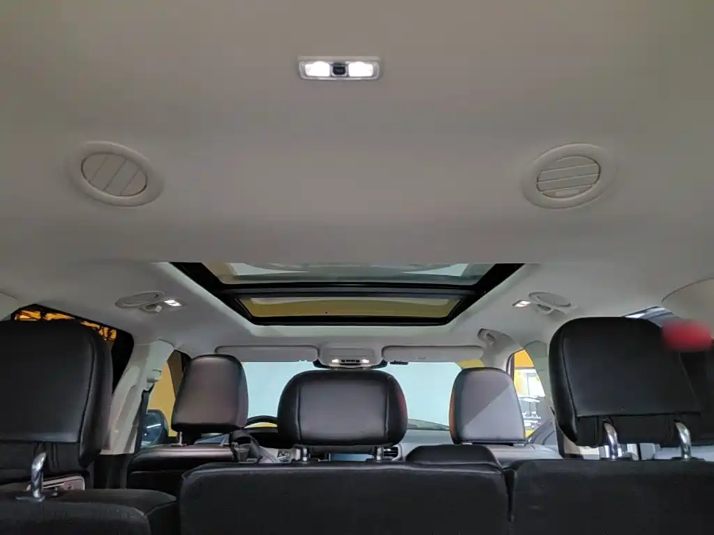 Ford Explorer 2021 2020 EcoBoost 285 AWD Titanium Edition 7-Seater