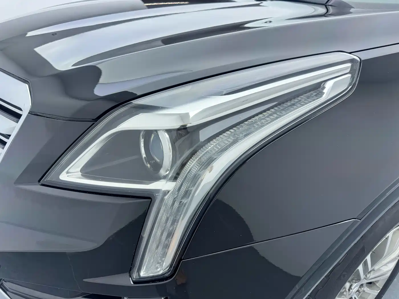 Cadillac XT5 2016 2016 25T Luxury Model