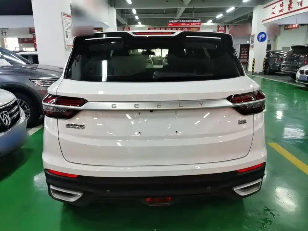 Фото 6 - Geely Coolray