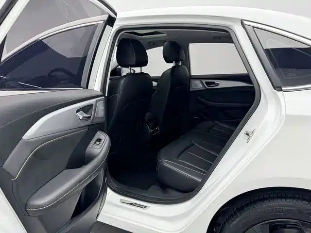 Roewe i6 MAX 2021 2020 Model 300TGI Automatic Cool & Smart Edition